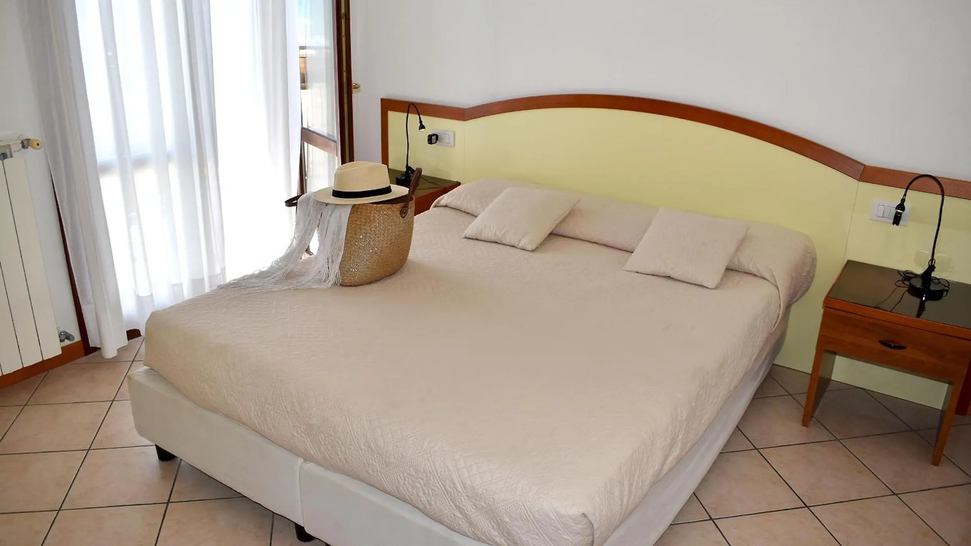 *** Apartahotel Ilios Residence Lido di Jesolo Italia
